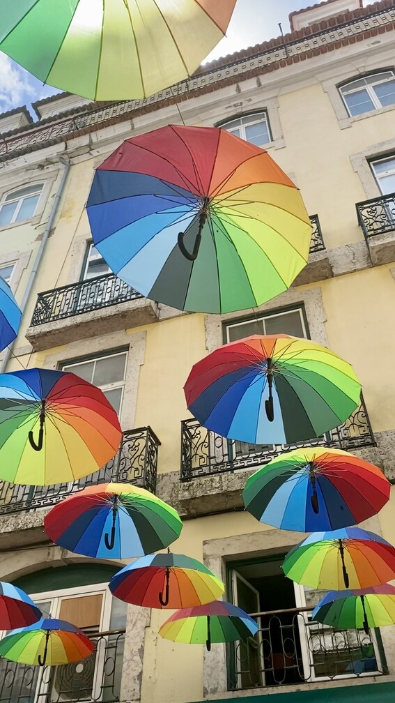 Pink Street in Lissabon Portugal