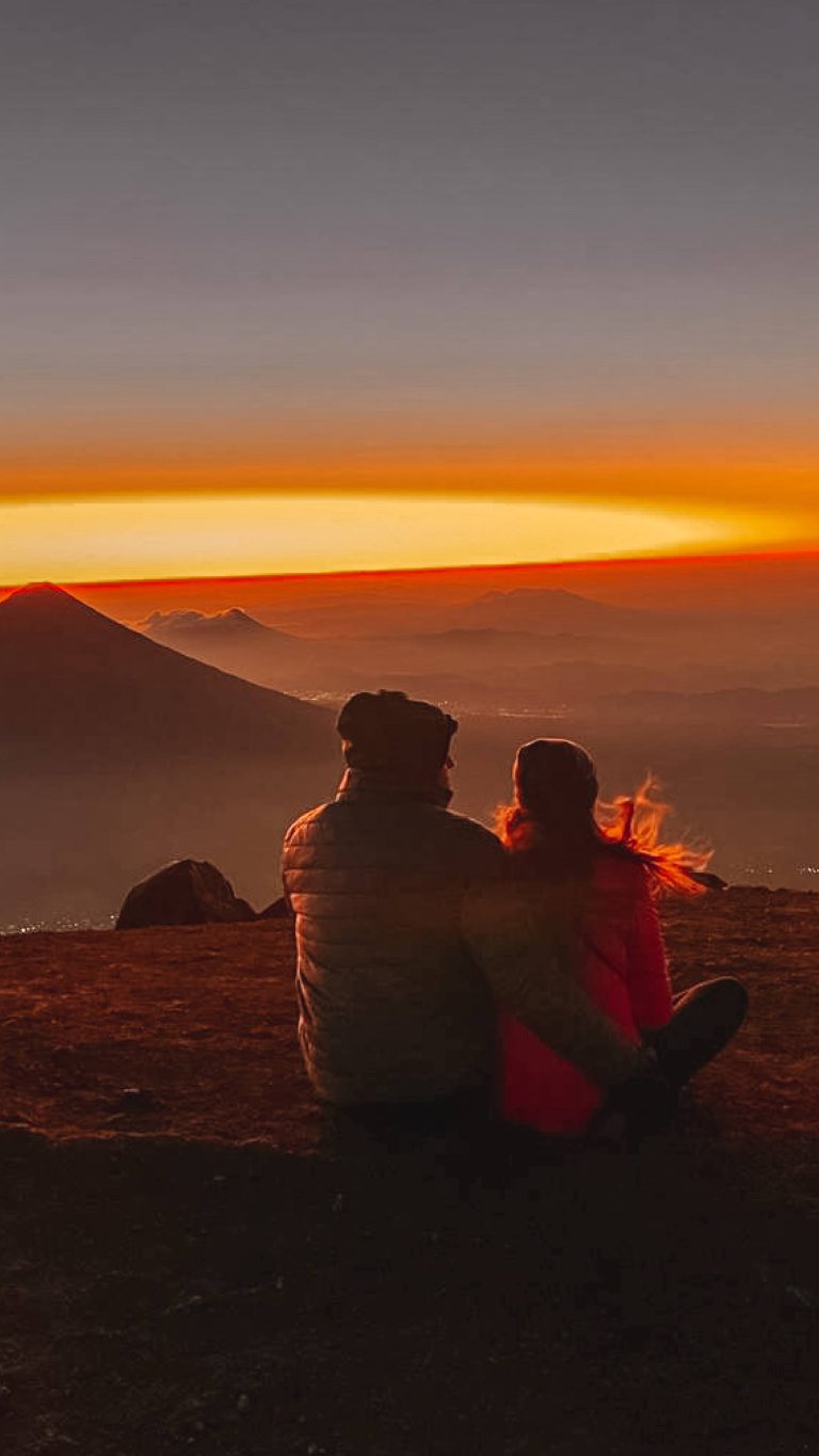 Acatenango vulkaan uitzicht met zonsopkomst Guatemala