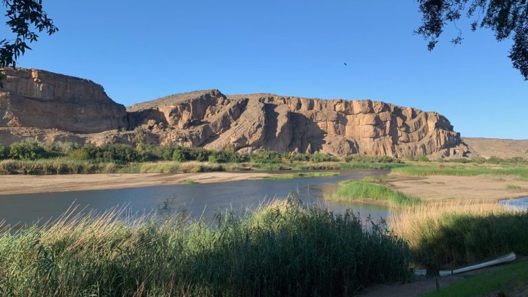 Noordoewer rivier in Namibie