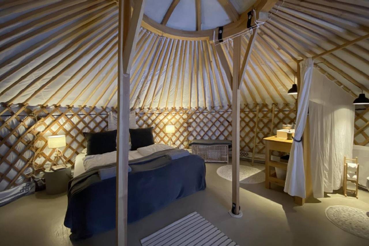 Natuur Yurt van binnen, slaapplek in IJsland