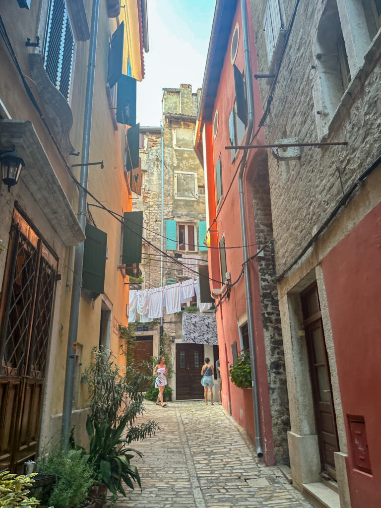 Straten Rovinj roadtrip Kroatië